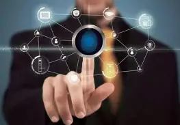 关键时刻亚冠传出新动向，费耶诺德再遭质疑，管理层表态——悬念犹存，临场指挥获称赞的简单介绍