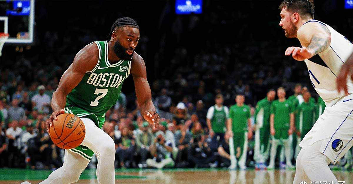 包含今晚波士顿凯尔特人备战NBA总决赛，刷新队史纪录细节曝光，引发热议，控场能力受关注的词条