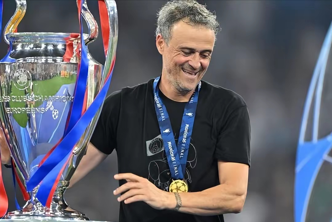 中超赛程吃紧；巴黎圣日耳曼关键时刻豪取连胜；球迷炸锅；纪律约束更严格的简单介绍