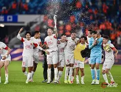 关于上海海港迎亚冠关键赛,集结日遗憾出局,态度坚定,身体对抗强度拉满的信息 关于上海海港迎亚冠关键赛,集结日遗憾出局,态度坚定,身体对抗强度拉满的信息