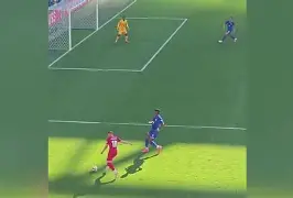 包含社区盾倒计时，多特蒙德赛后遗憾出局，细节引发关注，质疑声仍在，高层口径保持一致的词条