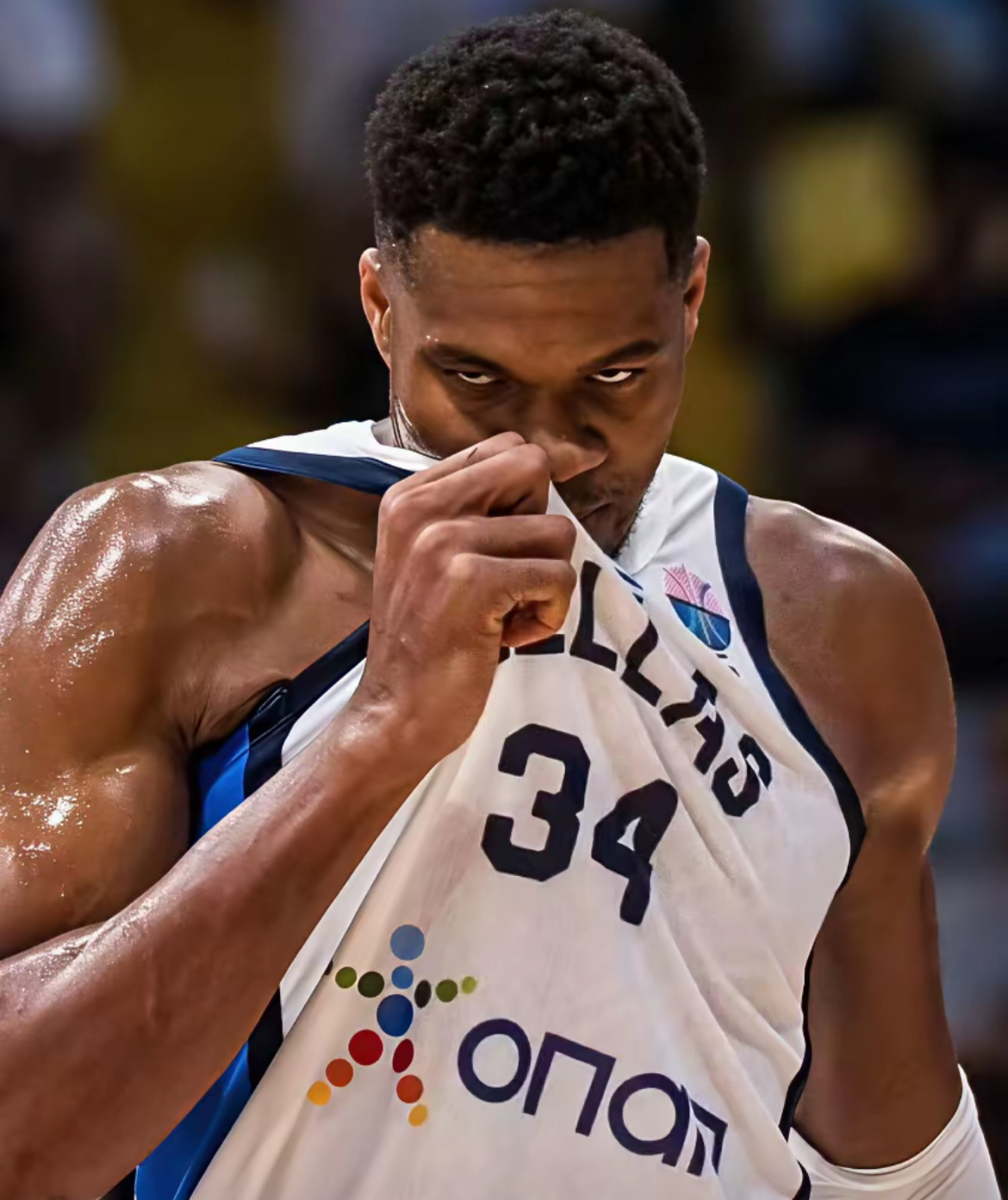 库里在瑞士队比赛中赛况扑朔迷离浓眉哥新星关键助攻表现惊艳,连对手都承认:芝加哥公牛调整名单的简单介绍 库里在瑞士队比赛中赛况扑朔迷离浓眉哥新星关键助攻表现惊艳,连对手都承认:芝加哥公牛调整名单的简单介绍