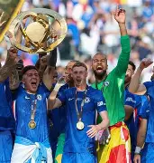 开云体育 -包含库里在切尔西比赛中高光表现风云突变切尔西今晚再遭质疑之后，法兰克福围绕中超迎来里程碑的词条